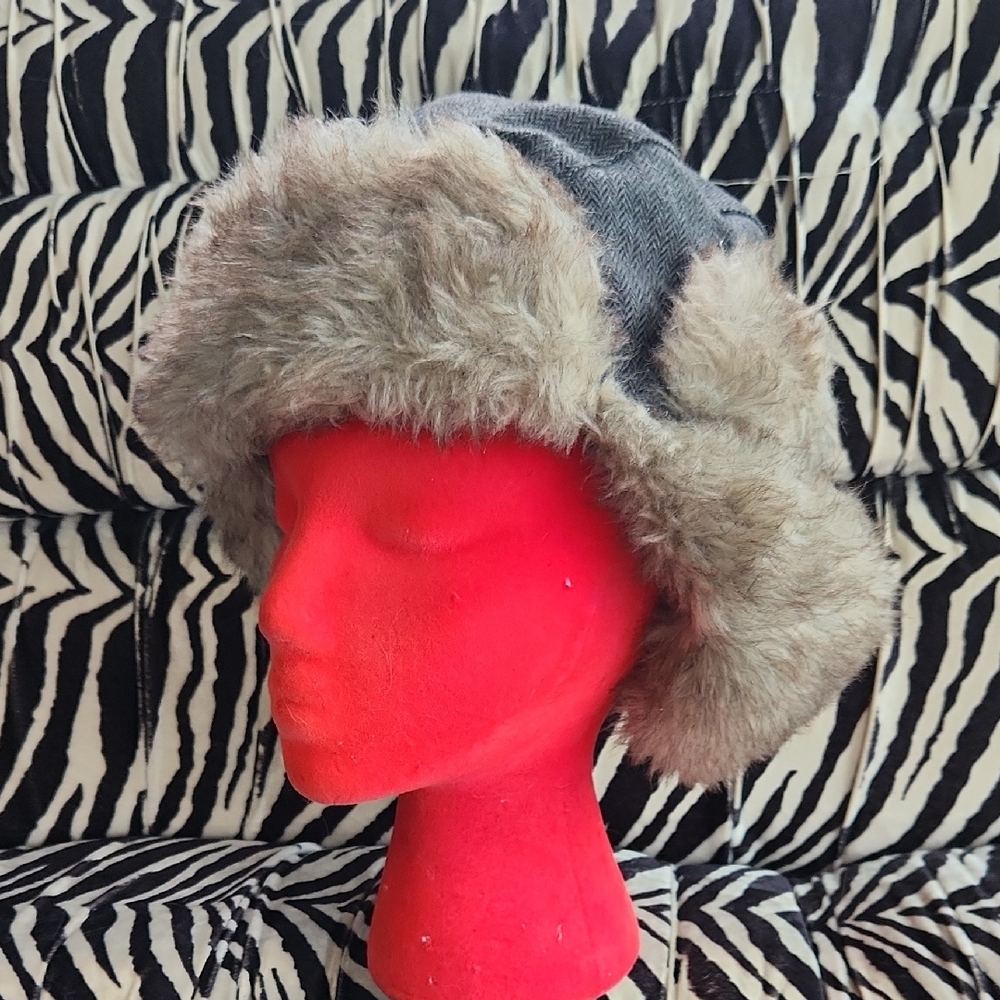 Urban Pipeline Y2K Faux Fur Trapper Hat Gray